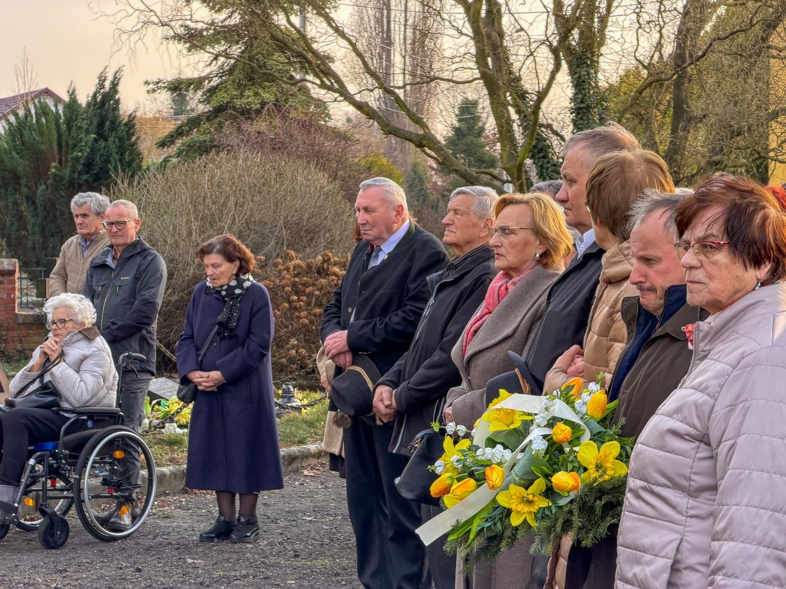 Zdjęcie w galerii na portalu naszraciborz.pl: Echo poezji w Łubowicach: Relacja z 238. urodzin Josepha von Eichendorffa wiadomości z regionu