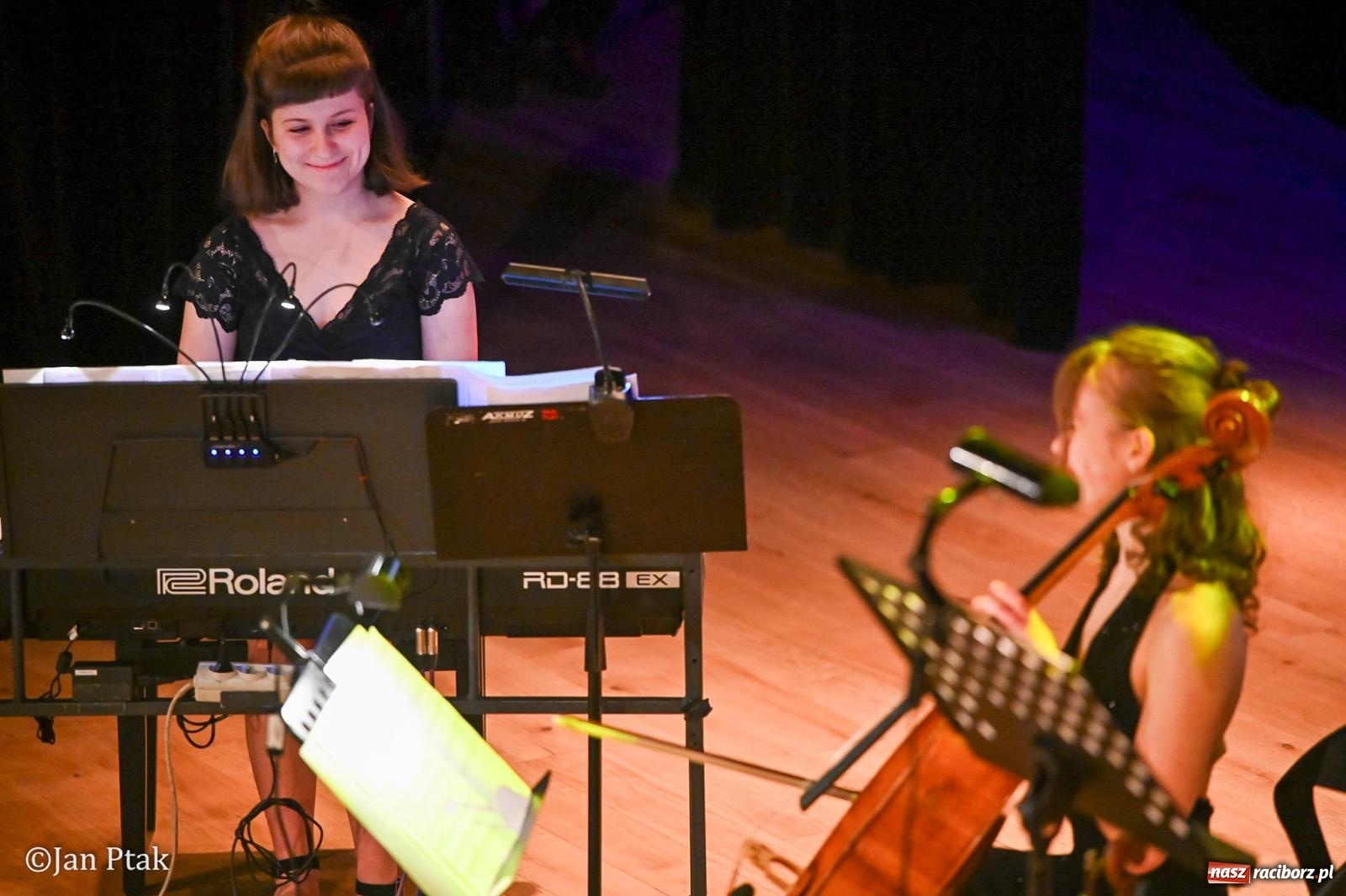 Zdjęcie w galerii na portalu naszraciborz.pl: CINEMA – koncert muzyki filmowej przeniósł magię kina na scenę wiadomości z regionu