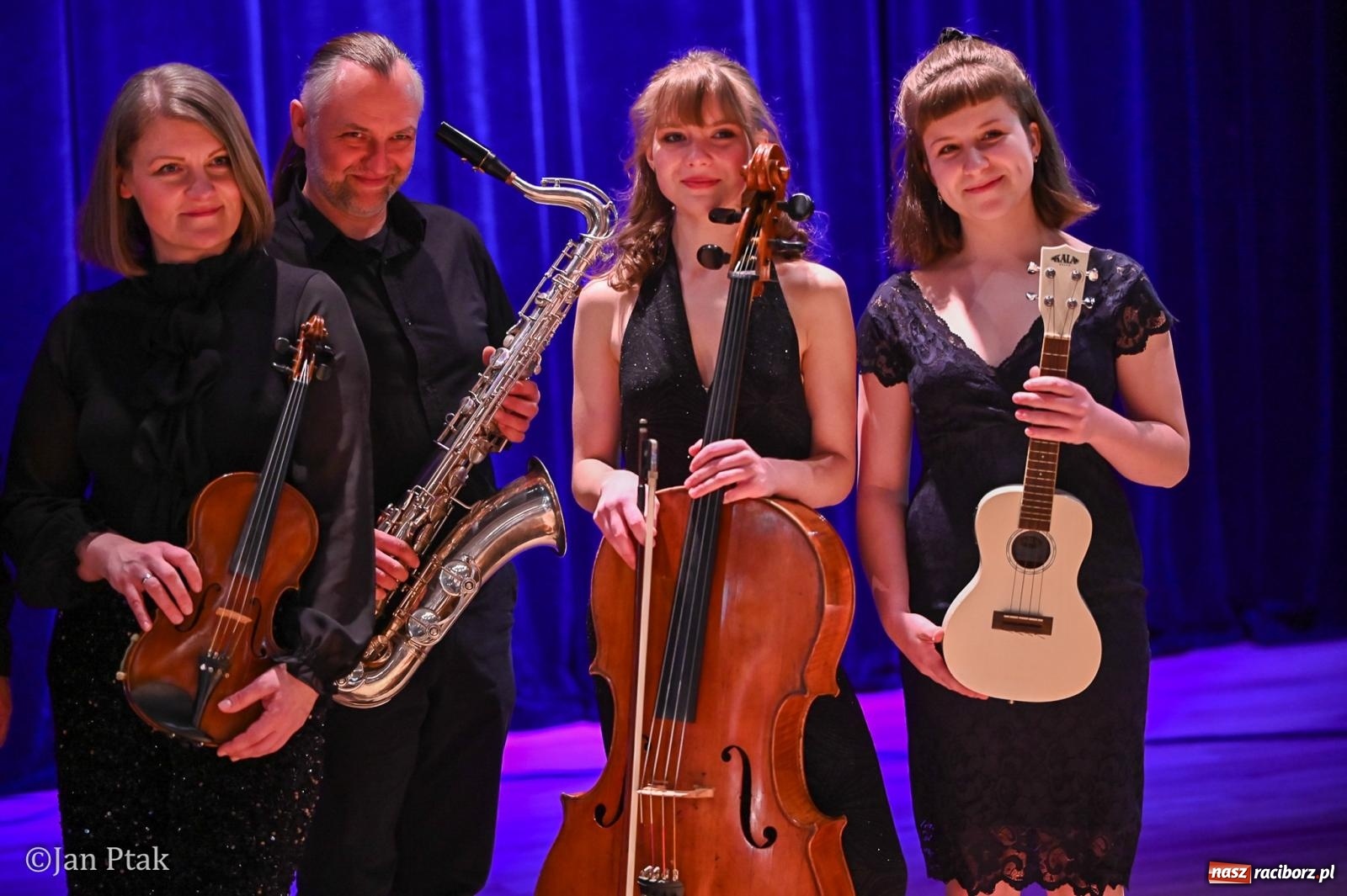 Zdjęcie w galerii na portalu naszraciborz.pl: CINEMA – koncert muzyki filmowej przeniósł magię kina na scenę wiadomości z regionu