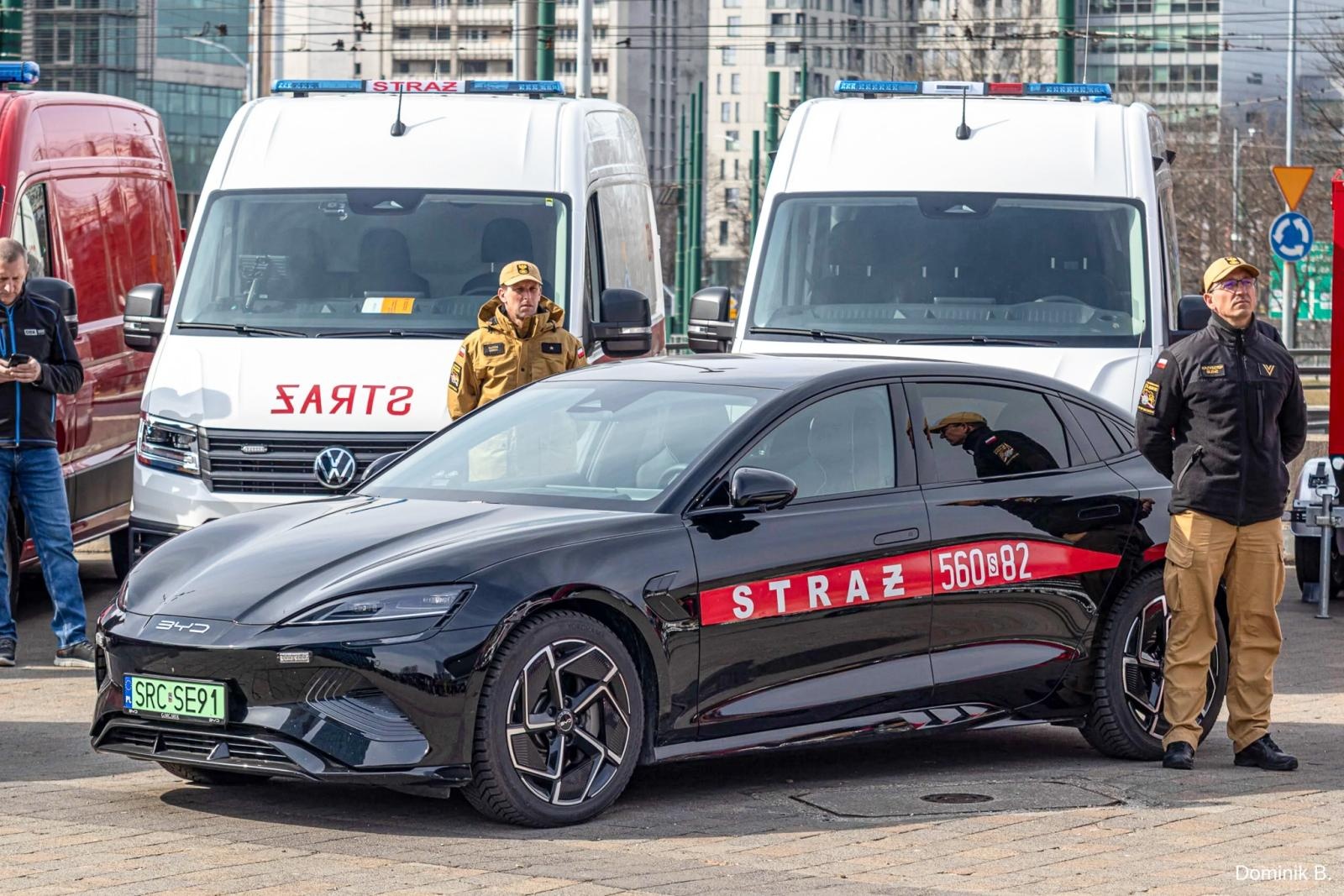 Zdjęcie w galerii na portalu naszraciborz.pl: Elektryczny BYD w Komendzie Miejskiej PSP w Raciborzu. Pierwszy w Polsce wiadomości z regionu