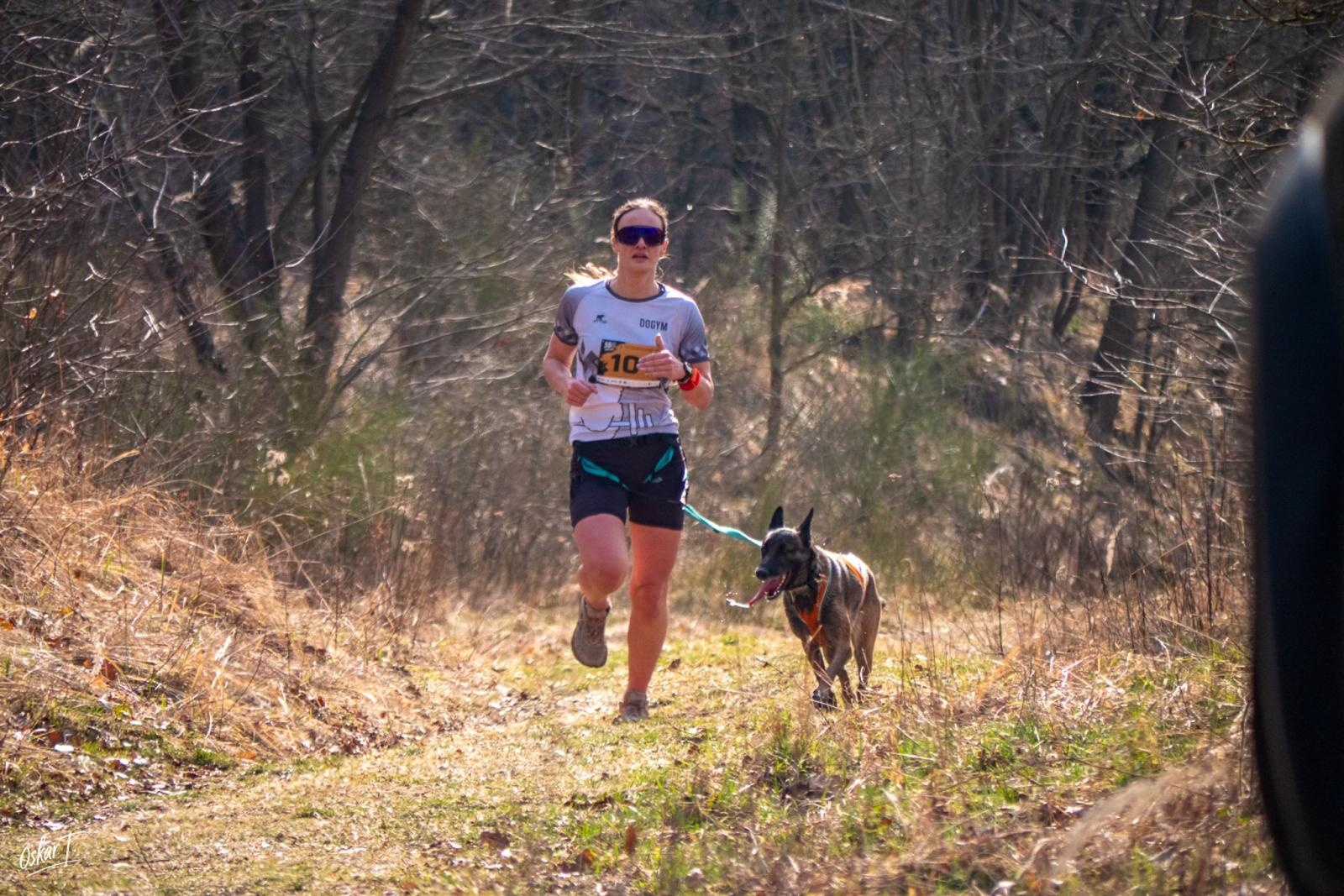 Zdjęcie w galerii na portalu naszraciborz.pl: Międzynarodowe wyścigi psich zaprzęgów w Kuźni Raciborskiej. Emocjonujący weekend Dog Adventure Sprint Race wiadomości z regionu
