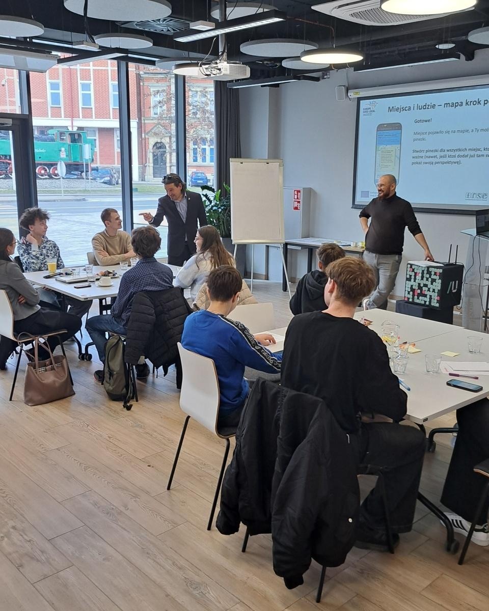 Zdjęcie w galerii na portalu naszraciborz.pl: EGL w Raciborzu. Co by było, gdyby młodzi z Raciborza stworzyli własną politykę młodzieżową wiadomości z regionu