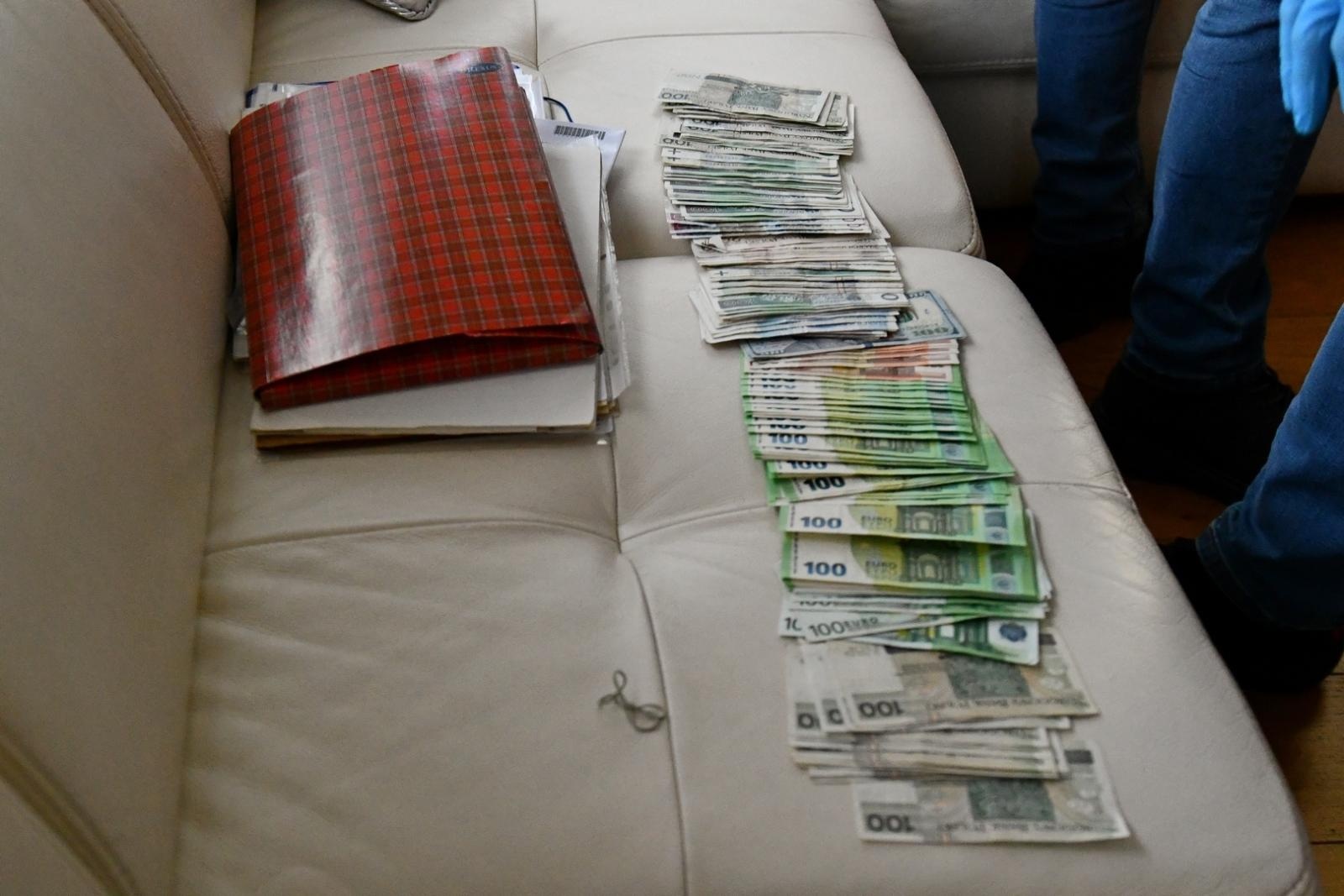 Zdjęcie w galerii na portalu naszraciborz.pl: Współpraca Straży Granicznej z Rudy Śląskiej oraz Bytomskich Policjantów doprowadziła do rozbicia zorganizowanej grupy przestępczej wiadomości z regionu