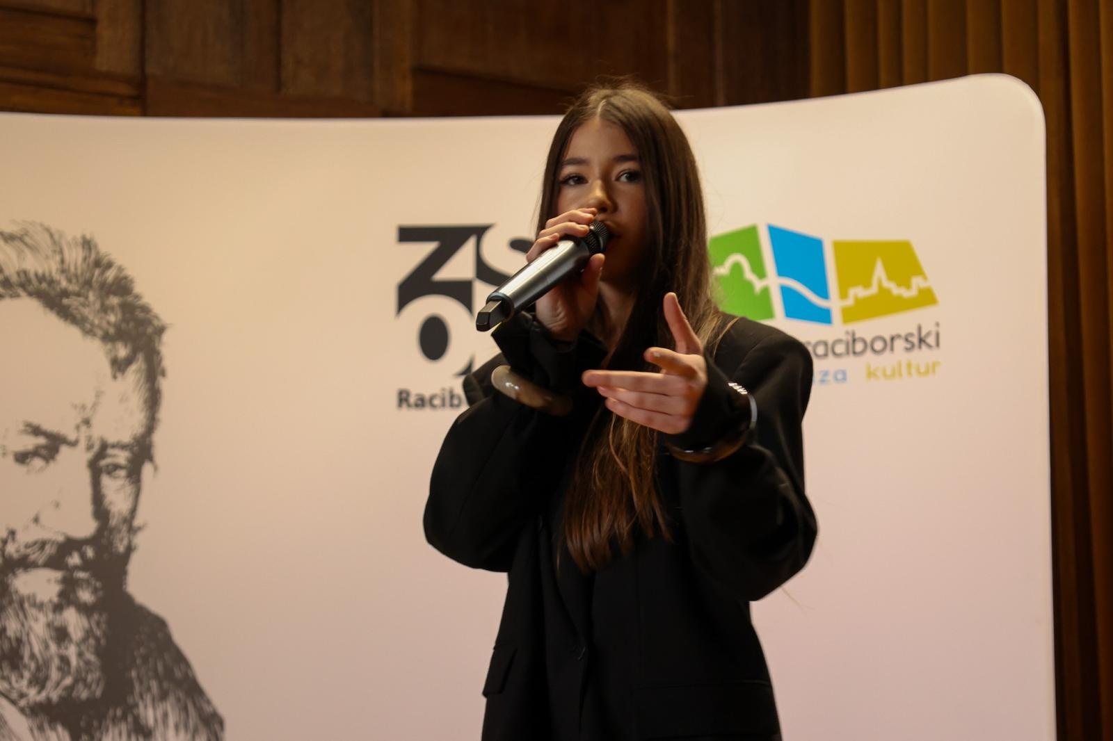 Zdjęcie w galerii na portalu naszraciborz.pl: I Powiatowy Konkurs Polonistyczny Polonistyczny Olimp wiadomości z regionu