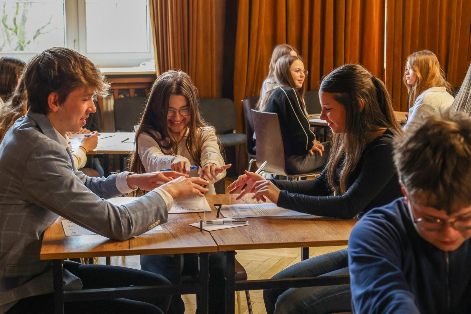 Zdjęcie w galerii na portalu naszraciborz.pl: I Powiatowy Konkurs Polonistyczny Polonistyczny Olimp wiadomości z regionu