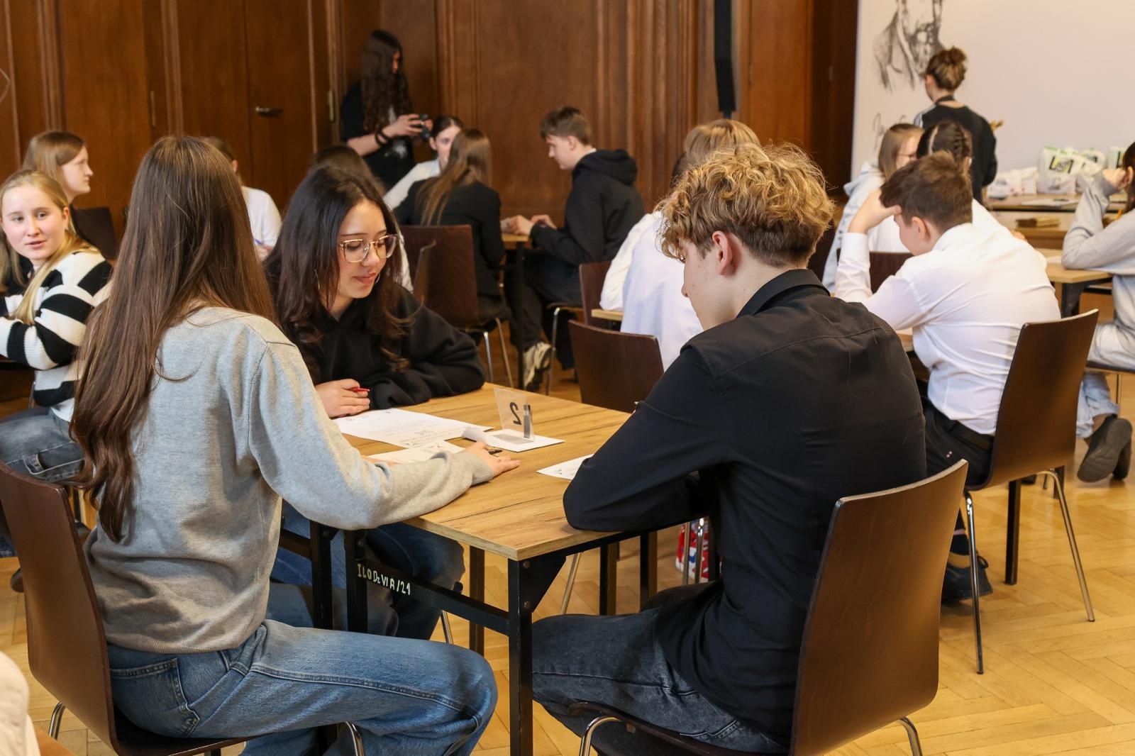 Zdjęcie w galerii na portalu naszraciborz.pl: I Powiatowy Konkurs Polonistyczny Polonistyczny Olimp wiadomości z regionu