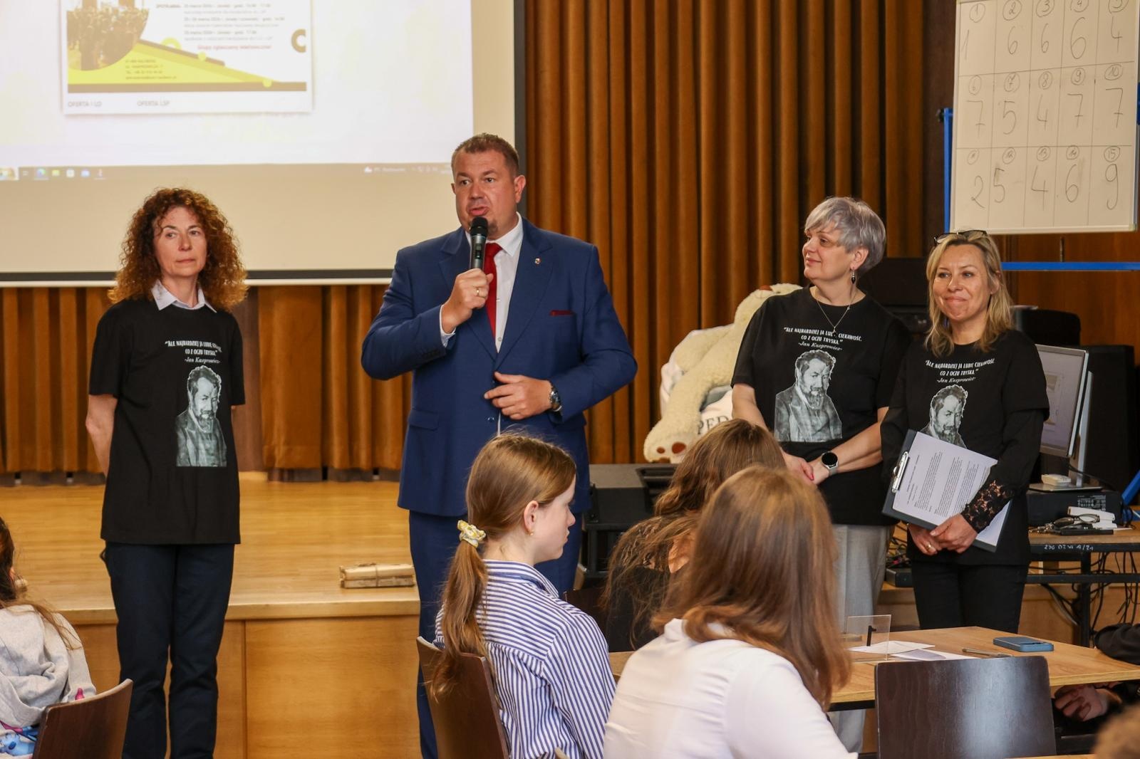 Zdjęcie w galerii na portalu naszraciborz.pl: I Powiatowy Konkurs Polonistyczny Polonistyczny Olimp wiadomości z regionu