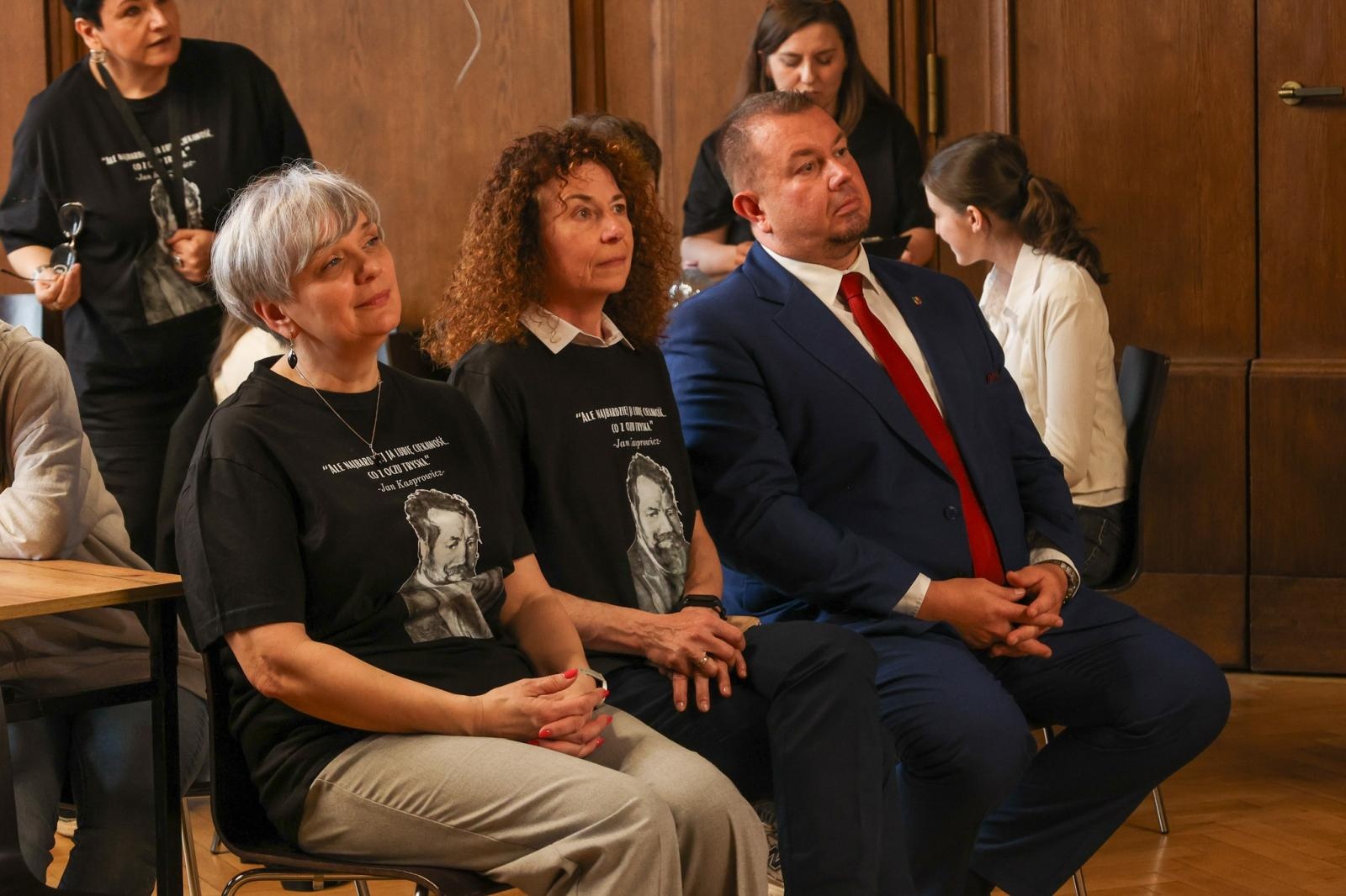 Zdjęcie w galerii na portalu naszraciborz.pl: I Powiatowy Konkurs Polonistyczny Polonistyczny Olimp wiadomości z regionu