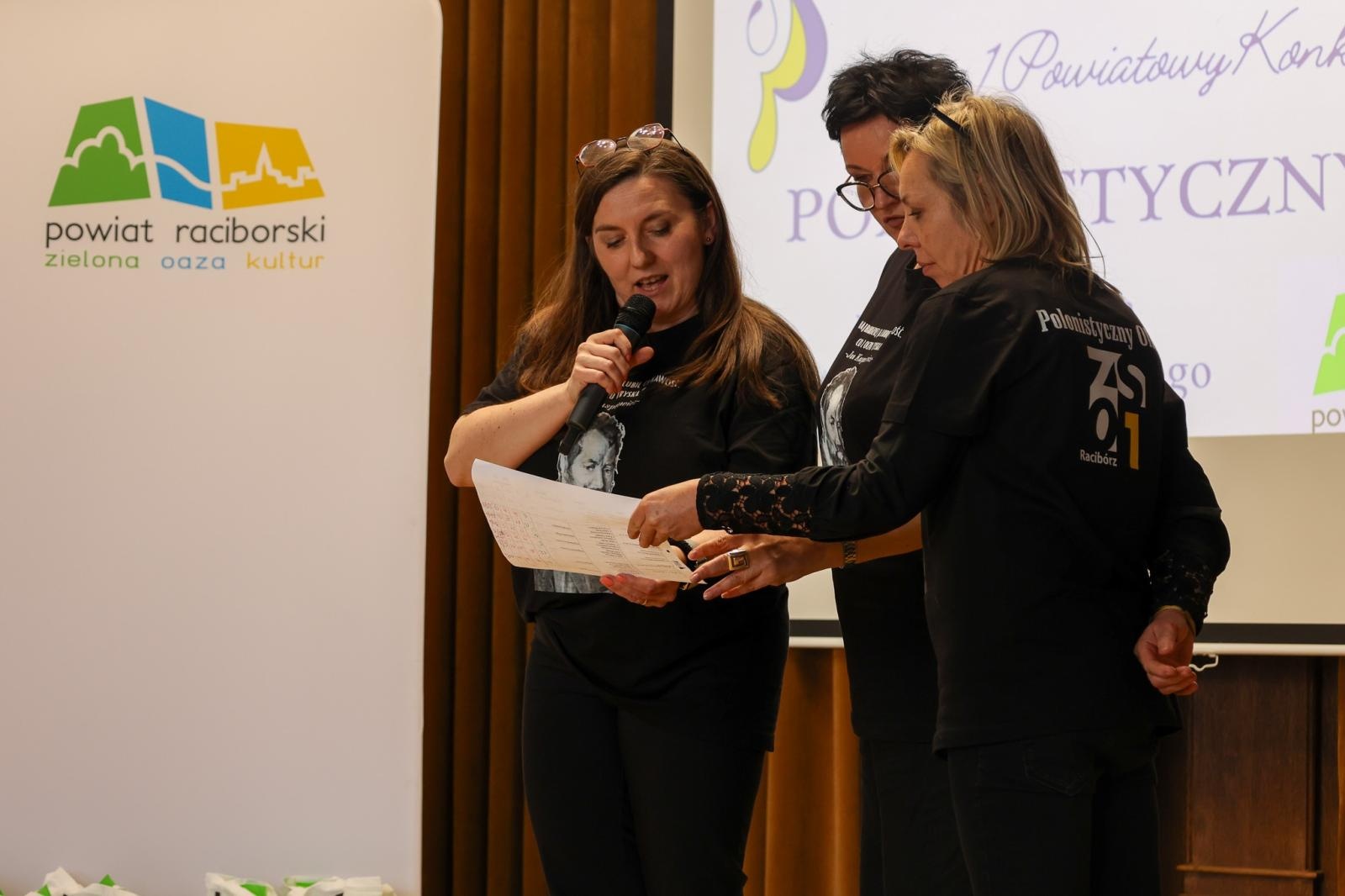 Zdjęcie w galerii na portalu naszraciborz.pl: I Powiatowy Konkurs Polonistyczny Polonistyczny Olimp wiadomości z regionu