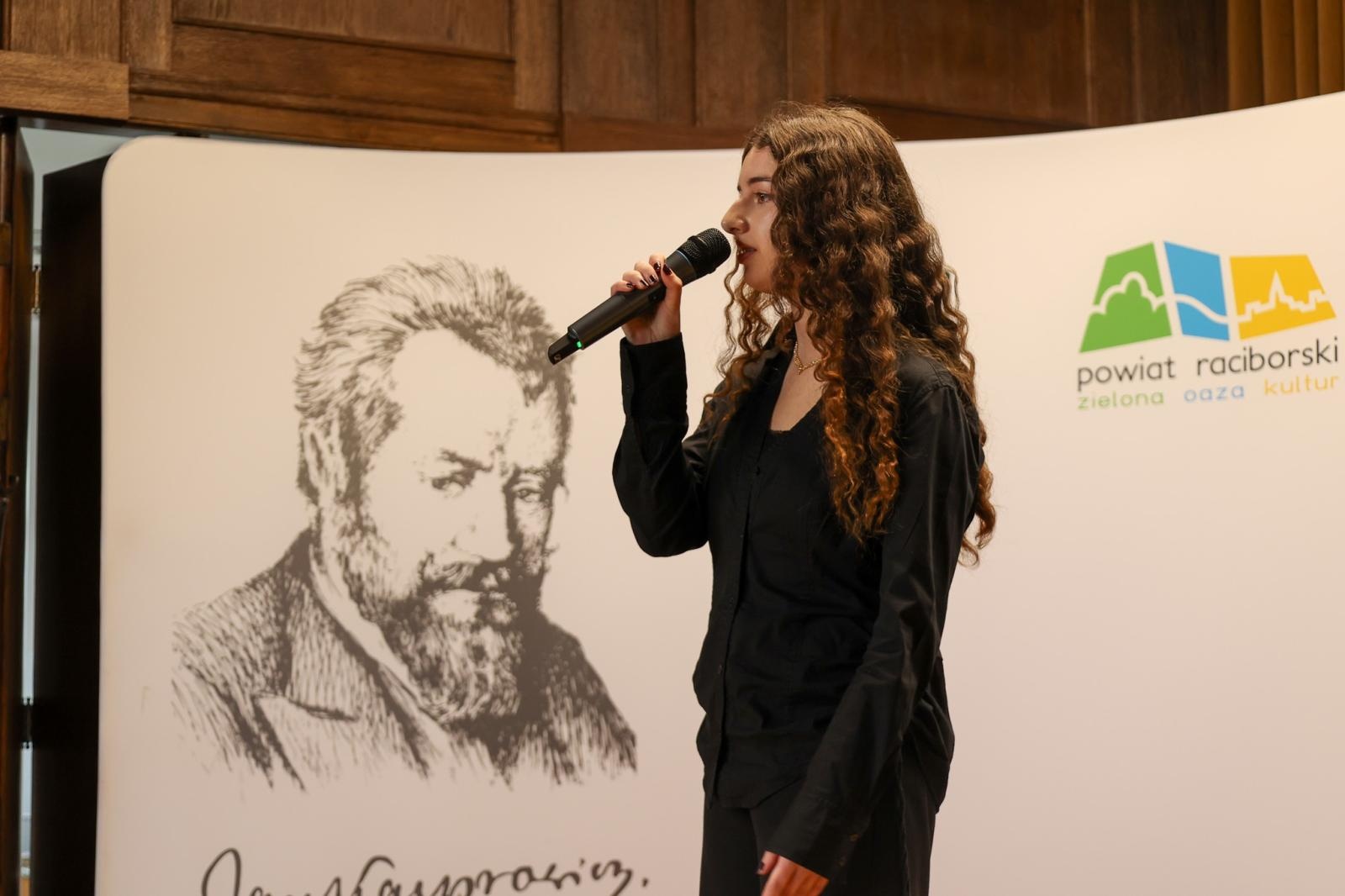 Zdjęcie w galerii na portalu naszraciborz.pl: I Powiatowy Konkurs Polonistyczny Polonistyczny Olimp wiadomości z regionu