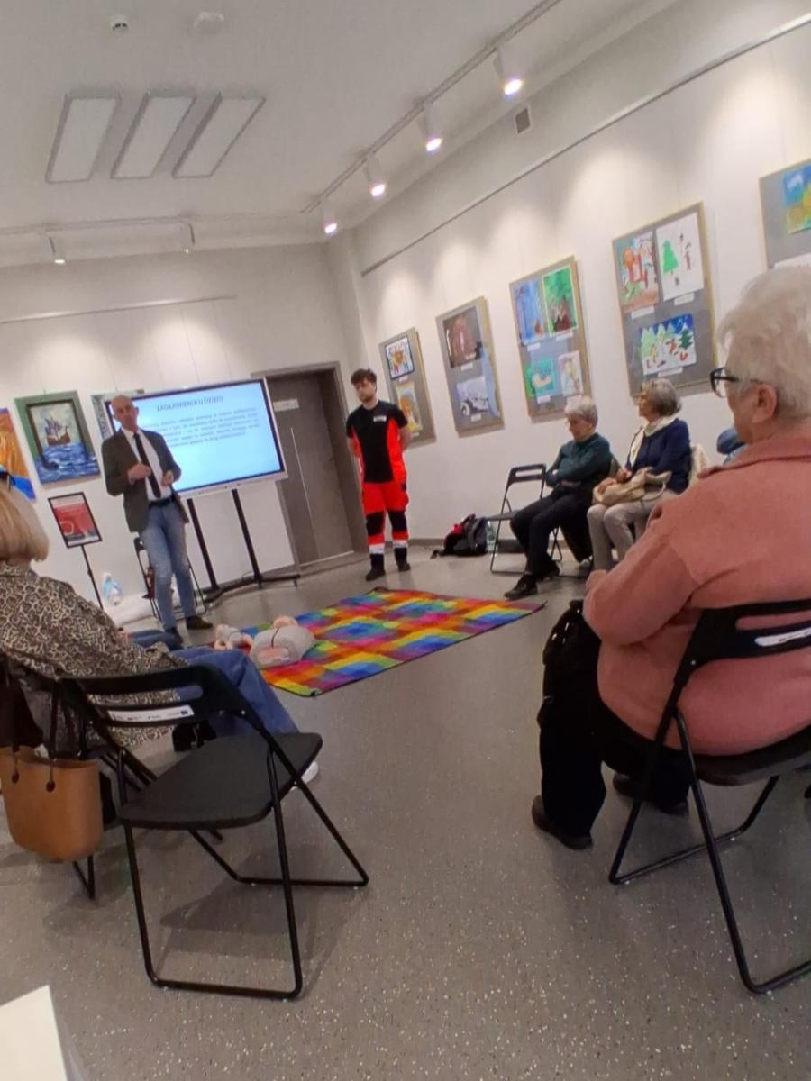 Zdjęcie w galerii na portalu naszraciborz.pl: Druga część szkolenia z pierwszej pomocy dla seniorów za nami! wiadomości z regionu