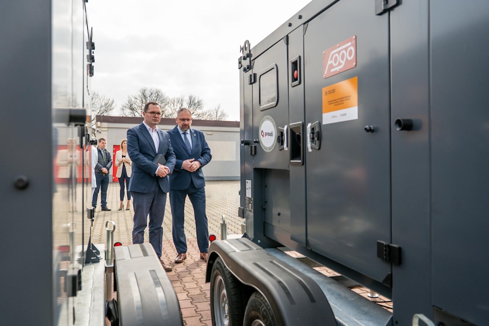 Zdjęcie w galerii na portalu naszraciborz.pl: Nowoczesny sprzęt dla Gminy Nędza. Milion złotych na bezpieczeństwo mieszkańców wiadomości z regionu