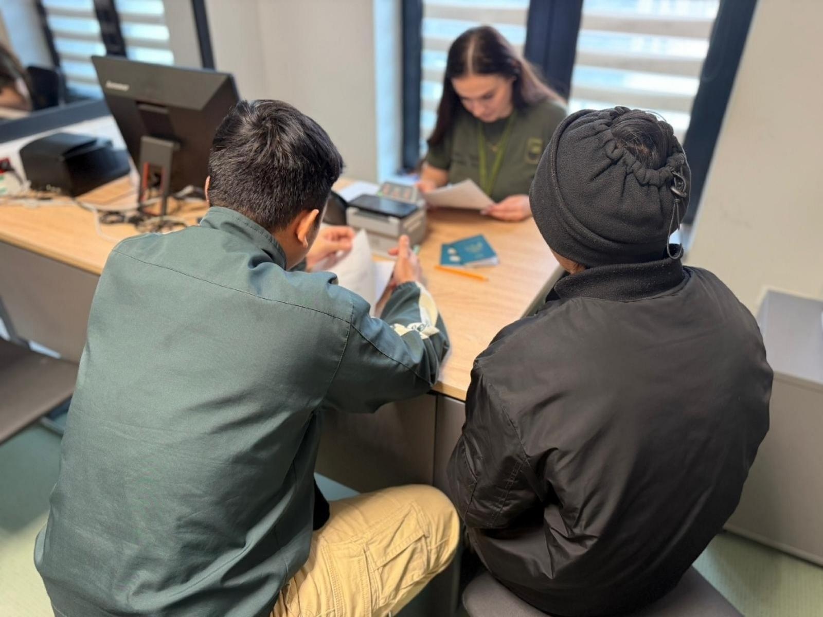 Zdjęcie w galerii na portalu naszraciborz.pl: 80 cudzoziemców skontrolowanych w jednej firmie wiadomości z regionu