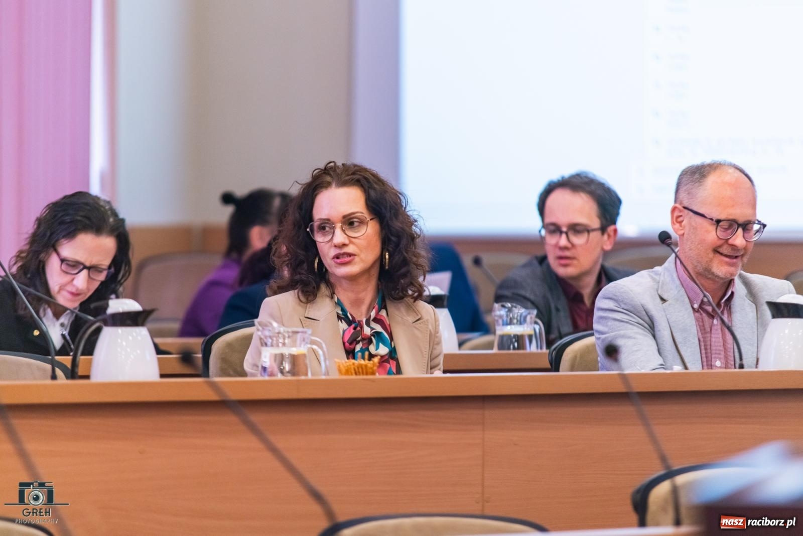 Zdjęcie w galerii na portalu naszraciborz.pl: Racibórz: Komisja gospodarki miejskiej o zadłużeniu lokali, uchwale abolicyjnej i zmianach w budżecie wiadomości z regionu