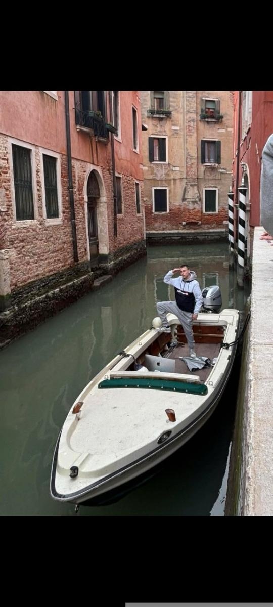 Zdjęcie w galerii na portalu naszraciborz.pl: Toskańska odyseja raciborskiego Mechanika. Tydzień we Włoszech pełen wyzwań i humoru wiadomości z regionu