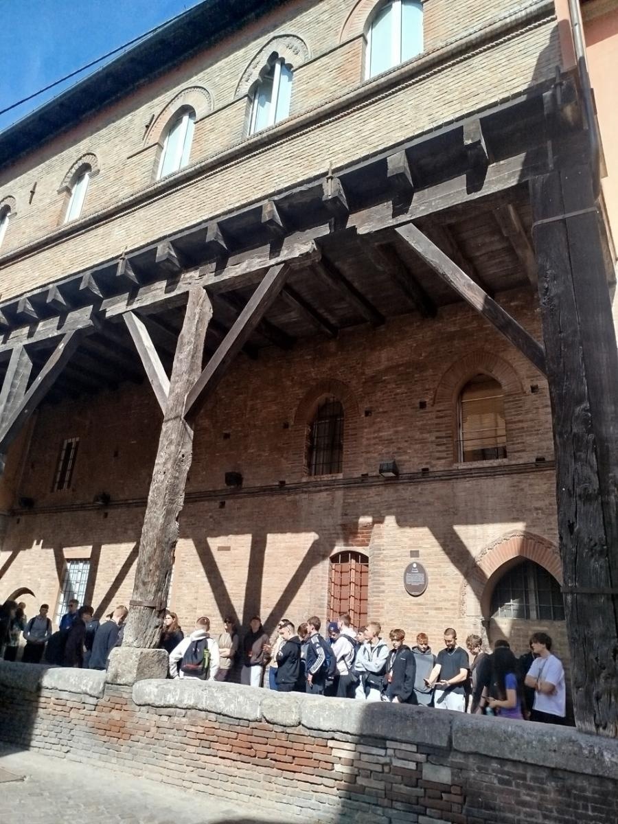 Zdjęcie w galerii na portalu naszraciborz.pl: Toskańska odyseja raciborskiego Mechanika. Tydzień we Włoszech pełen wyzwań i humoru wiadomości z regionu