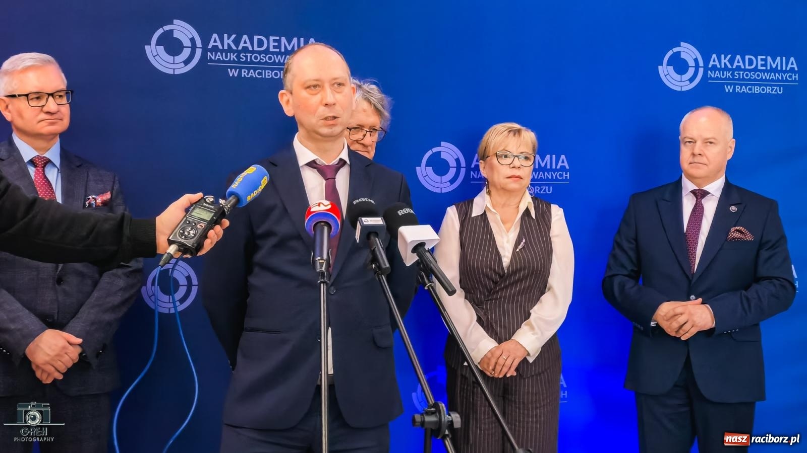 Zdjęcie w galerii na portalu naszraciborz.pl: Wiceminister Marek Gzik z wizytą w raciborskiej ANS [WIDEO]  wiadomości z regionu