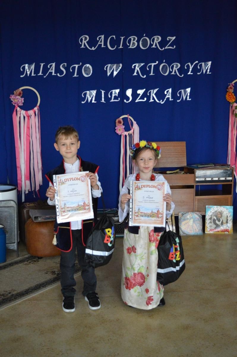 Zdjęcie w galerii na portalu naszraciborz.pl: Racibórz – miasto, w którym mieszkam. Konkurs międzyprzedszkolny pełen wiedzy i zabawy wiadomości z regionu
