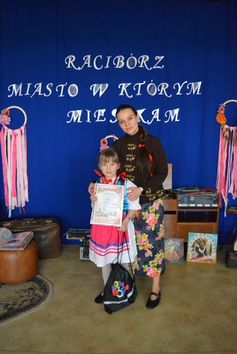 Zdjęcie w galerii na portalu naszraciborz.pl: Racibórz – miasto, w którym mieszkam. Konkurs międzyprzedszkolny pełen wiedzy i zabawy wiadomości z regionu