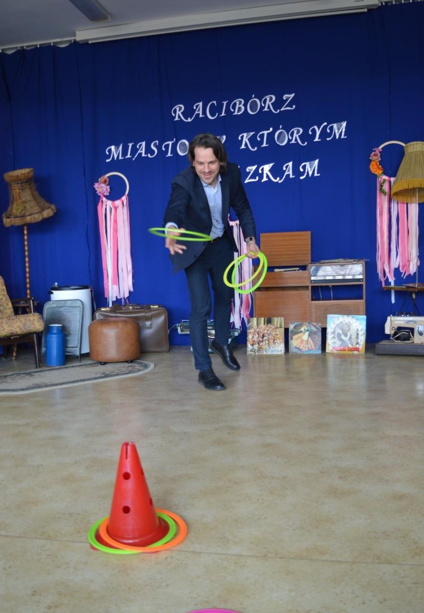 Zdjęcie w galerii na portalu naszraciborz.pl: Racibórz – miasto, w którym mieszkam. Konkurs międzyprzedszkolny pełen wiedzy i zabawy wiadomości z regionu