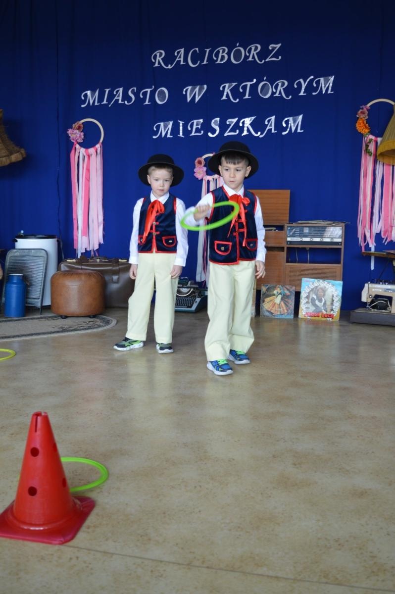 Zdjęcie w galerii na portalu naszraciborz.pl: Racibórz – miasto, w którym mieszkam. Konkurs międzyprzedszkolny pełen wiedzy i zabawy wiadomości z regionu