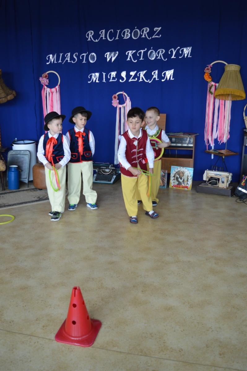 Zdjęcie w galerii na portalu naszraciborz.pl: Racibórz – miasto, w którym mieszkam. Konkurs międzyprzedszkolny pełen wiedzy i zabawy wiadomości z regionu