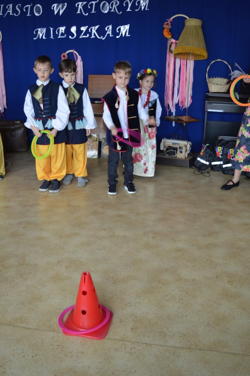 Zdjęcie w galerii na portalu naszraciborz.pl: Racibórz – miasto, w którym mieszkam. Konkurs międzyprzedszkolny pełen wiedzy i zabawy wiadomości z regionu