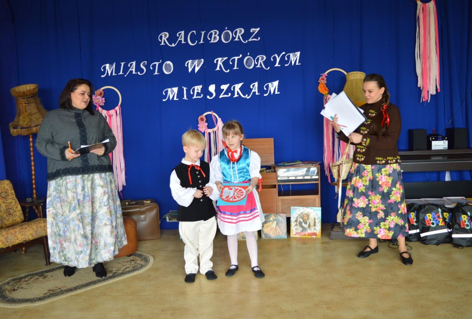 Zdjęcie w galerii na portalu naszraciborz.pl: Racibórz – miasto, w którym mieszkam. Konkurs międzyprzedszkolny pełen wiedzy i zabawy wiadomości z regionu