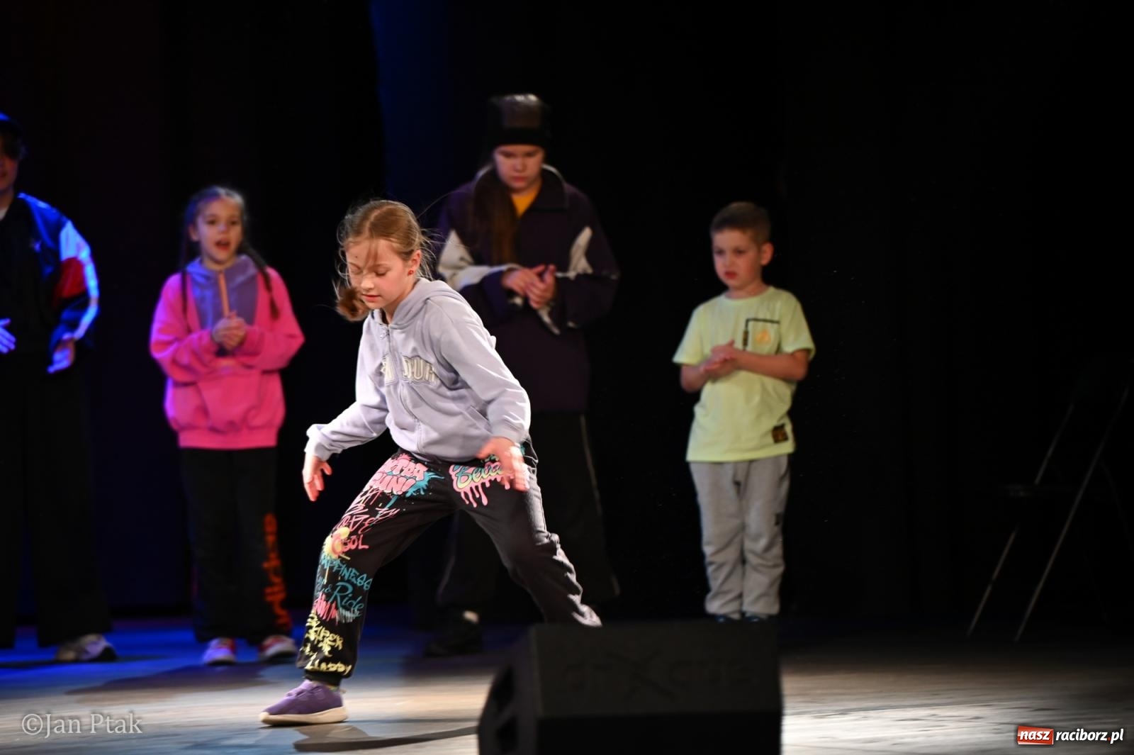 Zdjęcie w galerii na portalu naszraciborz.pl: Młodzieżowy koncert charytatywny The OfflineZone w Raciborzu [FOTO i WIDEO] wiadomości z regionu