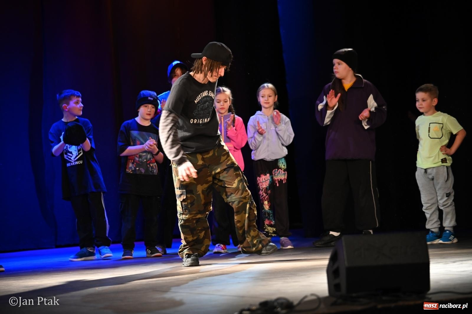 Zdjęcie w galerii na portalu naszraciborz.pl: Młodzieżowy koncert charytatywny The OfflineZone w Raciborzu [FOTO i WIDEO] wiadomości z regionu