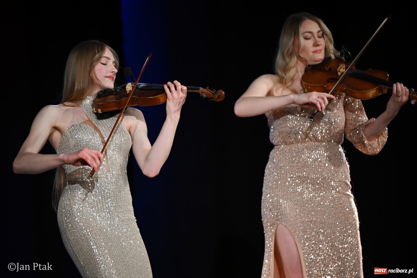 Zdjęcie w galerii na portalu naszraciborz.pl: Młodzieżowy koncert charytatywny The OfflineZone w Raciborzu [FOTO i WIDEO] wiadomości z regionu