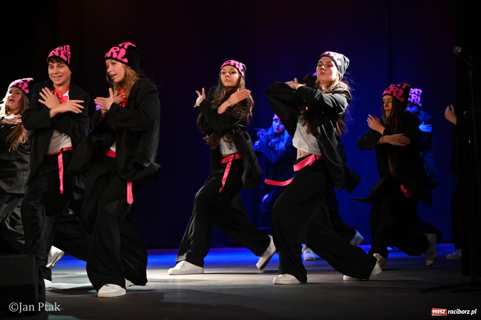 Zdjęcie w galerii na portalu naszraciborz.pl: Młodzieżowy koncert charytatywny The OfflineZone w Raciborzu [FOTO i WIDEO] wiadomości z regionu