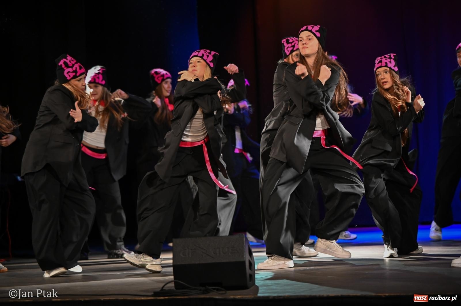 Zdjęcie w galerii na portalu naszraciborz.pl: Młodzieżowy koncert charytatywny The OfflineZone w Raciborzu [FOTO i WIDEO] wiadomości z regionu