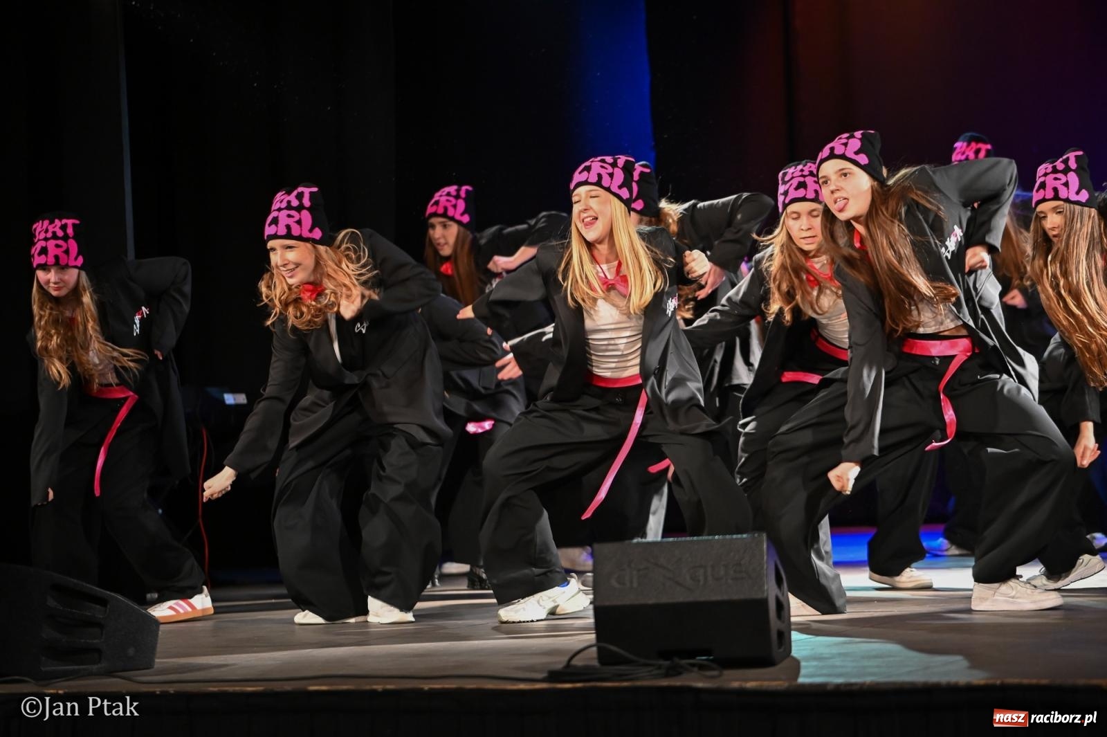 Zdjęcie w galerii na portalu naszraciborz.pl: Młodzieżowy koncert charytatywny The OfflineZone w Raciborzu [FOTO i WIDEO] wiadomości z regionu