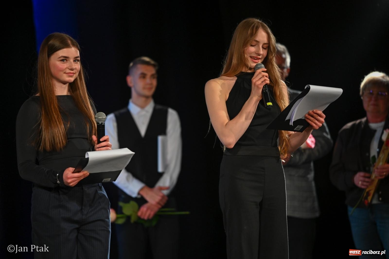 Zdjęcie w galerii na portalu naszraciborz.pl: Młodzieżowy koncert charytatywny The OfflineZone w Raciborzu [FOTO i WIDEO] wiadomości z regionu