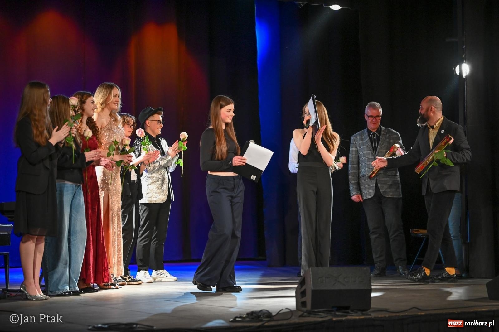 Zdjęcie w galerii na portalu naszraciborz.pl: Młodzieżowy koncert charytatywny The OfflineZone w Raciborzu [FOTO i WIDEO] wiadomości z regionu