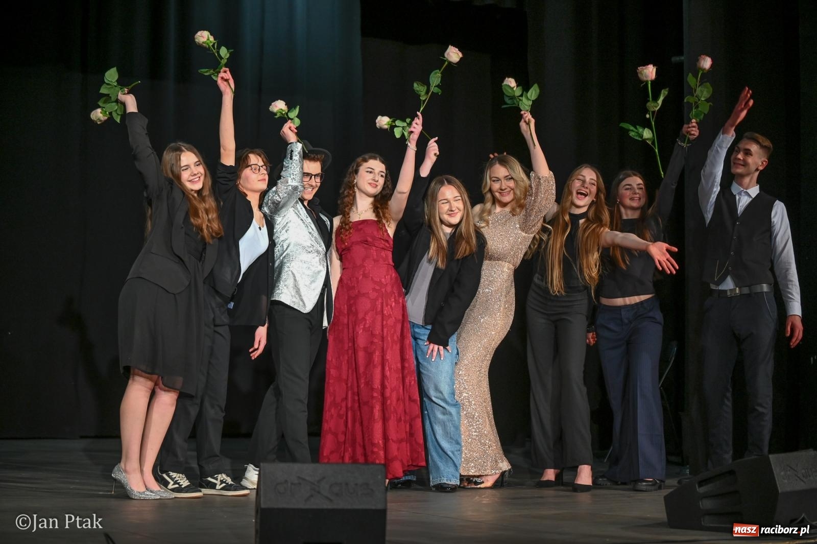 Zdjęcie w galerii na portalu naszraciborz.pl: Młodzieżowy koncert charytatywny The OfflineZone w Raciborzu [FOTO i WIDEO] wiadomości z regionu