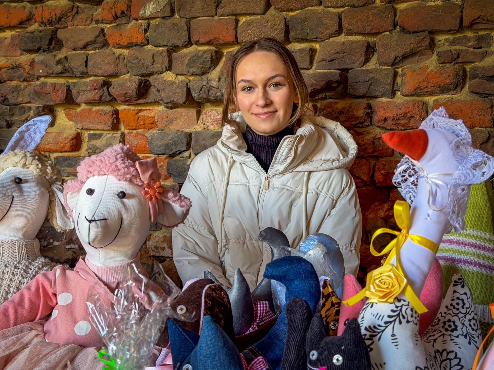 Zdjęcie w galerii na portalu naszraciborz.pl: Jarmark w Sławikowie przyciąga mieszkańców. Sprzyja pogoda i wyjątkowa atmosfera wiadomości z regionu