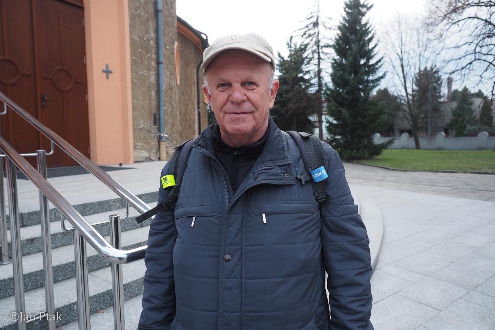 Zdjęcie w galerii na portalu naszraciborz.pl: Ekstremalna Droga Krzyżowa. Wyzwanie w ciszy i mroku podjęte przez wiernych z naszego powiatu [FOTO] wiadomości z regionu