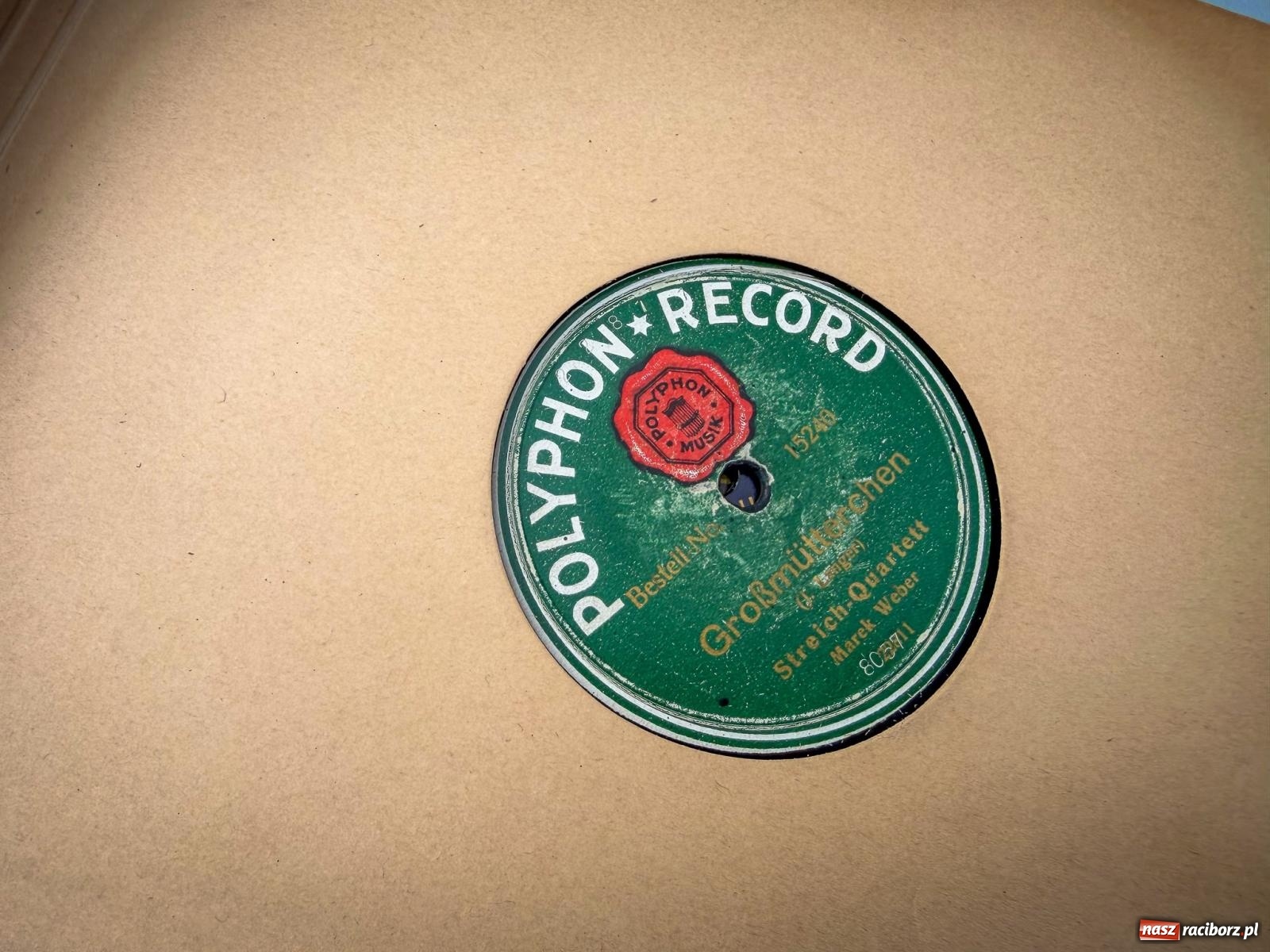 Zdjęcie w galerii na portalu naszraciborz.pl: Wiosenne ożywienie na raciborskim targu staroci wiadomości z regionu