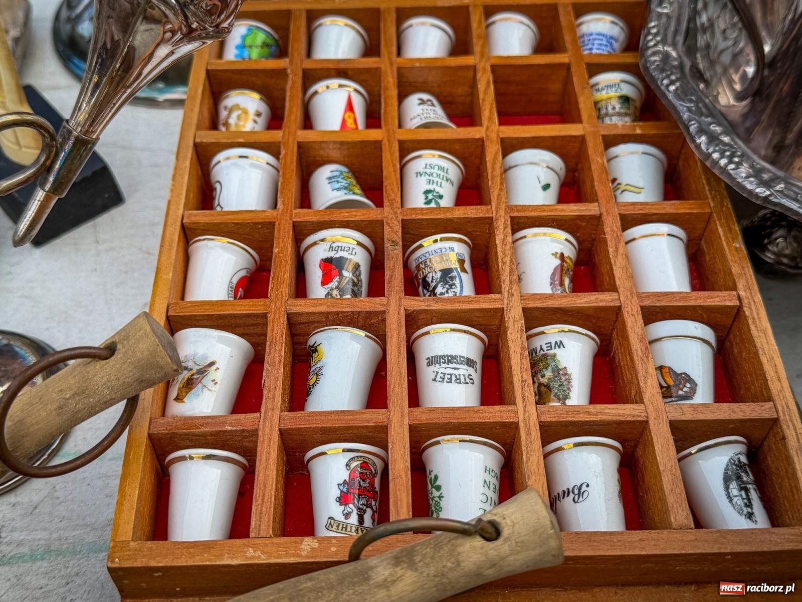 Zdjęcie w galerii na portalu naszraciborz.pl: Wiosenne ożywienie na raciborskim targu staroci wiadomości z regionu