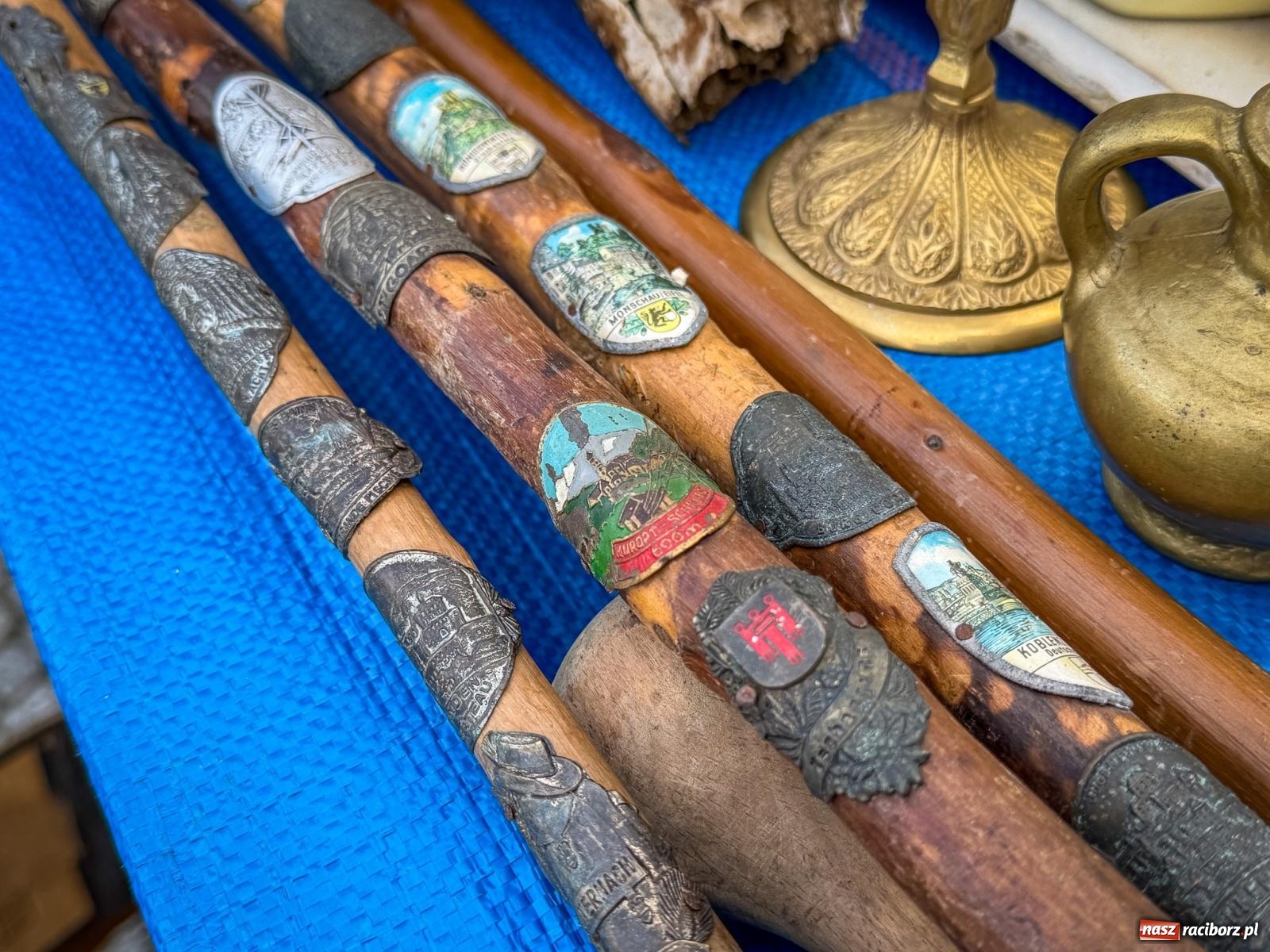 Zdjęcie w galerii na portalu naszraciborz.pl: Wiosenne ożywienie na raciborskim targu staroci wiadomości z regionu