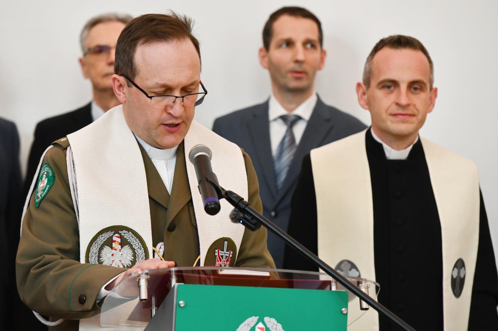 Zdjęcie w galerii na portalu naszraciborz.pl: Uroczyste ślubowanie nowych funkcjonariuszy Śląskiego Oddziału Straży Granicznej wiadomości z regionu