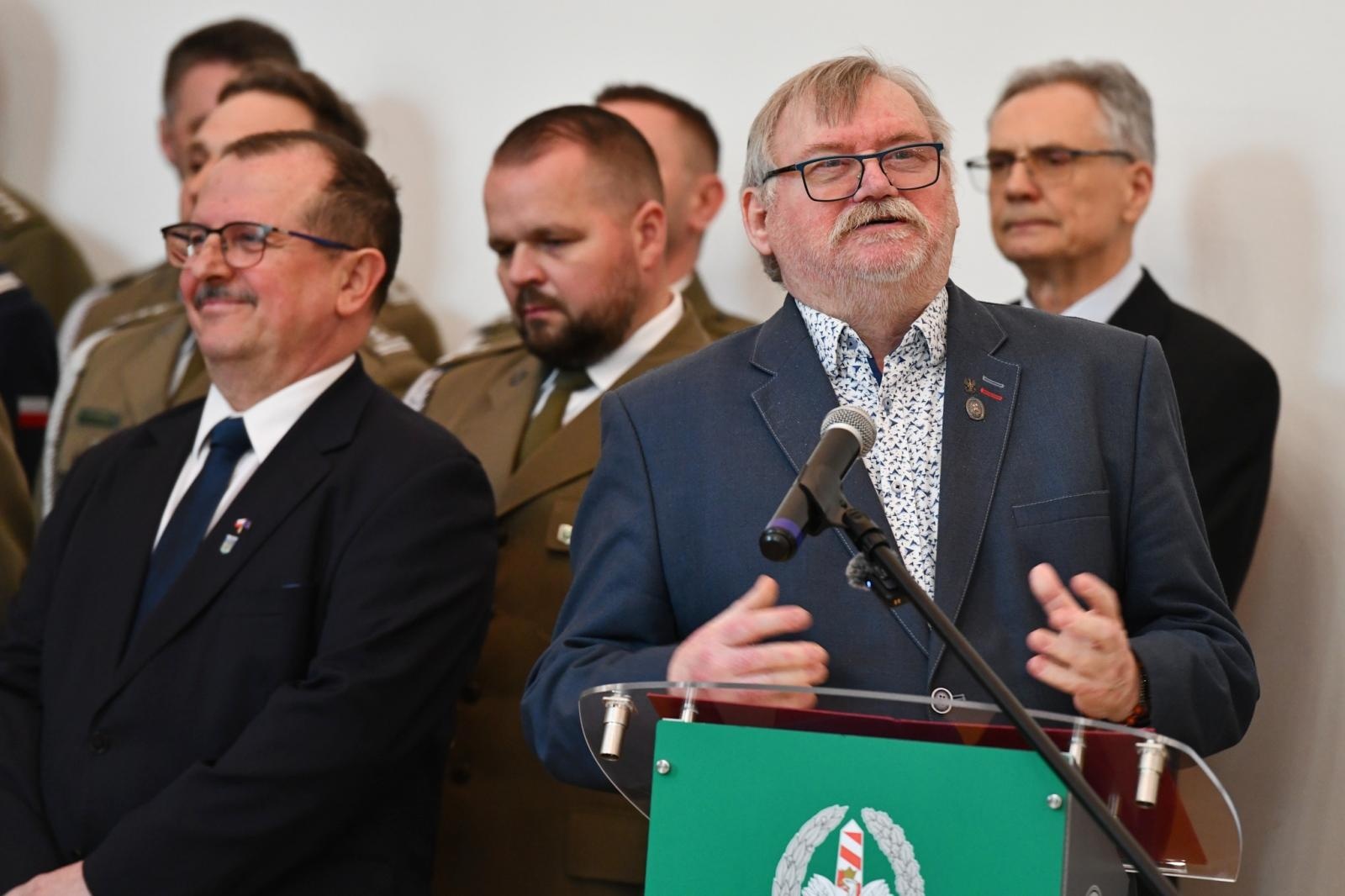 Zdjęcie w galerii na portalu naszraciborz.pl: Uroczyste ślubowanie nowych funkcjonariuszy Śląskiego Oddziału Straży Granicznej wiadomości z regionu