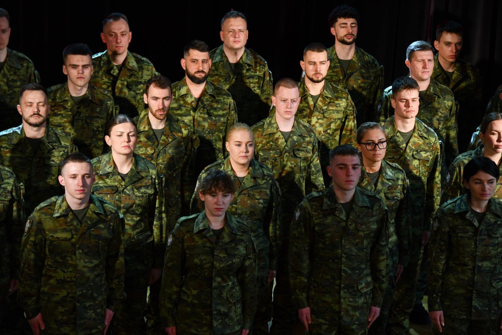 Zdjęcie w galerii na portalu naszraciborz.pl: Uroczyste ślubowanie nowych funkcjonariuszy Śląskiego Oddziału Straży Granicznej wiadomości z regionu