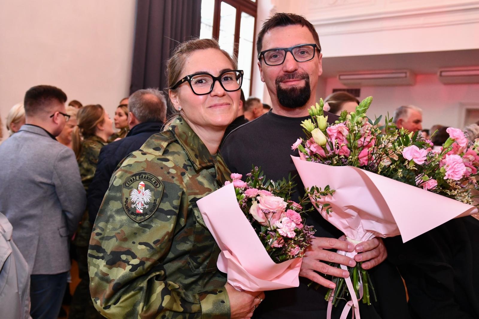 Zdjęcie w galerii na portalu naszraciborz.pl: Uroczyste ślubowanie nowych funkcjonariuszy Śląskiego Oddziału Straży Granicznej wiadomości z regionu