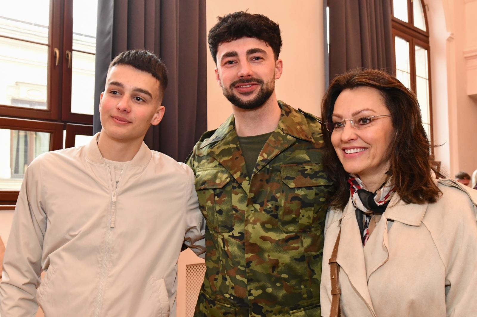 Zdjęcie w galerii na portalu naszraciborz.pl: Uroczyste ślubowanie nowych funkcjonariuszy Śląskiego Oddziału Straży Granicznej wiadomości z regionu