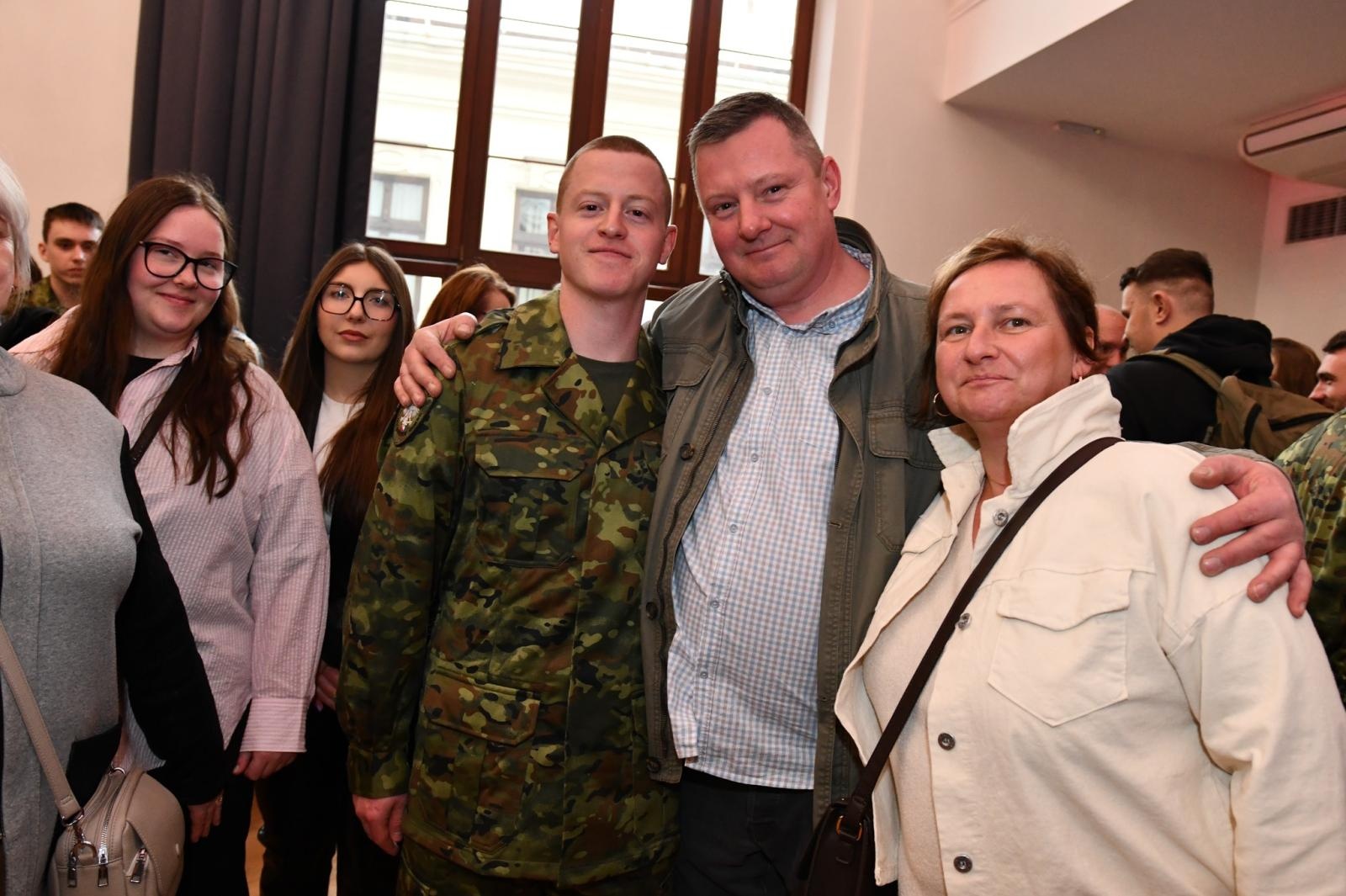 Zdjęcie w galerii na portalu naszraciborz.pl: Uroczyste ślubowanie nowych funkcjonariuszy Śląskiego Oddziału Straży Granicznej wiadomości z regionu