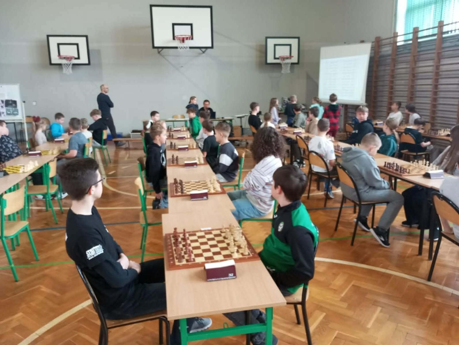 Zdjęcie w galerii na portalu naszraciborz.pl: Powrót turnieju szachowego w Tworkowie. Znamy zwycięzców XI edycji wiadomości z regionu