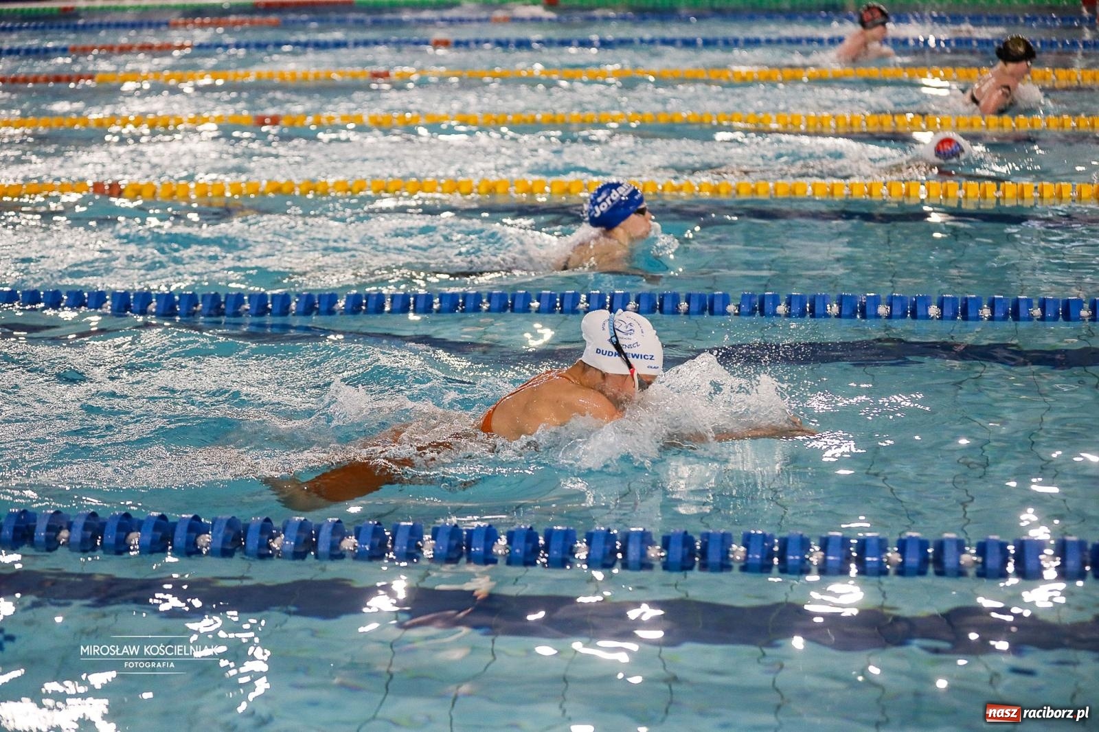 Zdjęcie w galerii na portalu naszraciborz.pl: Mistrzostwa Szkół Sportowych Racibórz 2026. Ponad 380 zawodników na pływalni H2Ostróg [FOTO] wiadomości z regionu